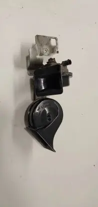 BMW 5 E60 E61 Horn signal