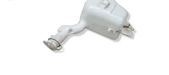 Mitsubishi Outlander Windshield washer fluid reservoir/tank