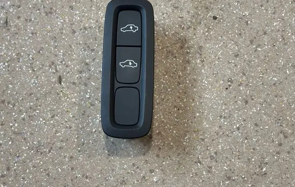 Volvo XC90 Suspension ride height/mode switch 31376484
