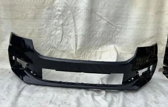 Skoda Fabia Mk4 (6VA) Front bumper