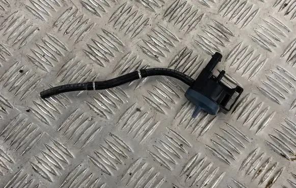 Audi Q5 SQ5 Turbo solenoid valve 06K906283