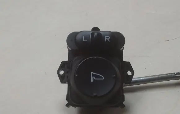 Honda Civic Wing mirror switch SMGE010