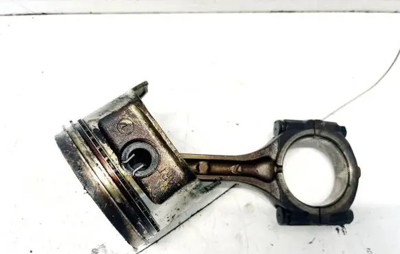 Subaru Legacy Piston with connecting rod