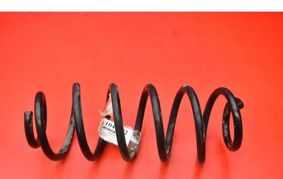 Toyota Auris E180 Rear coil spring 