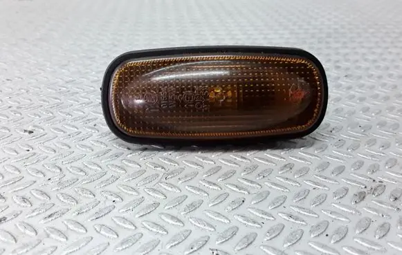Land Rover Freelander Front fender indicator light 236577