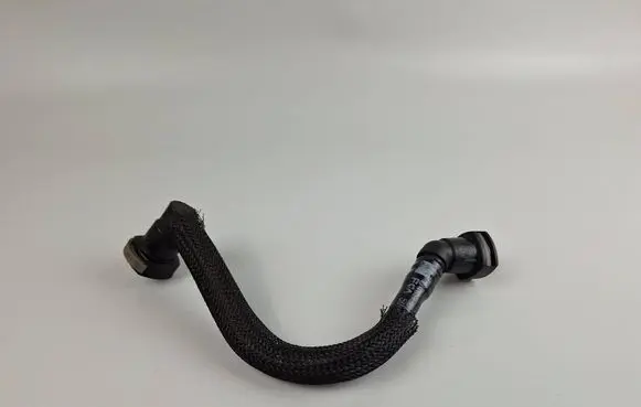 Alfa Romeo Stelvio Engine coolant pipe/hose 04893611