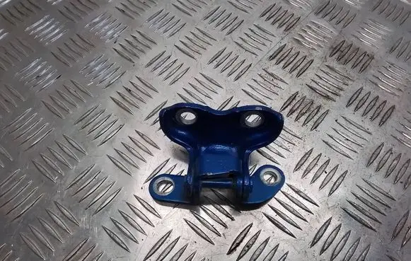 Toyota Yaris Rear door upper hinge