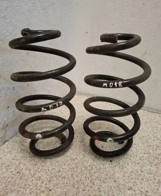 Nissan Juke I F15 Rear coil spring