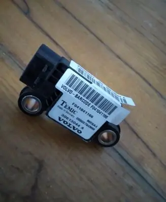 Volvo S40, V40 Airbag deployment crash/impact sensor 30613044