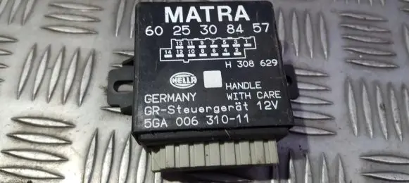 Renault Espace III Tow bar relay 6025308457 H308629