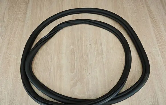 BMW X6 G06 Rubber seal rear door 7437788
