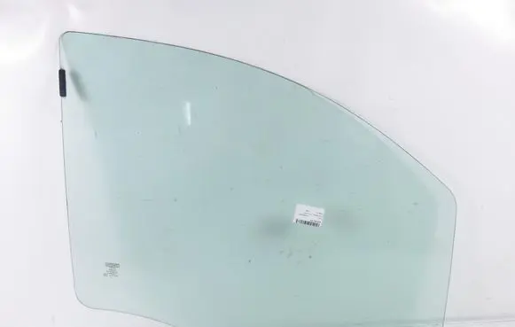 Fiat Fiorino Front door window glass four-door 