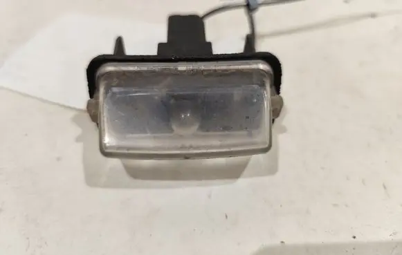 Toyota Auris E180 Number plate light