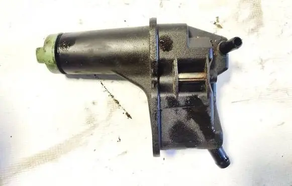Volkswagen II LT Power steering fluid tank/reservoir