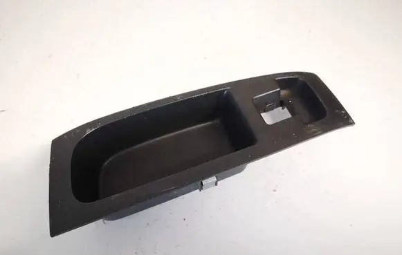 Volkswagen Fox Front door window switch trim 5z0867172