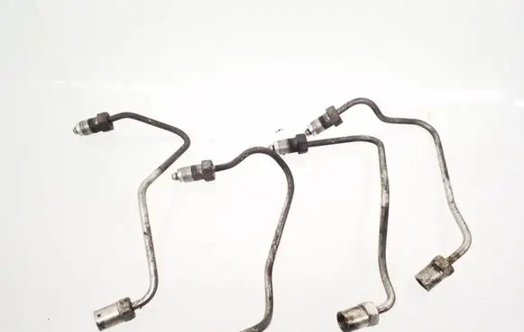 Toyota Avensis Verso Fuel injector supply line/pipe 