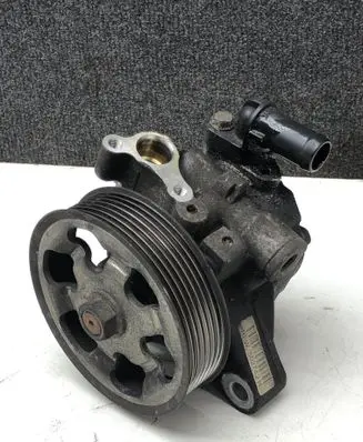 Honda CR-V Power steering pump RFW502742H