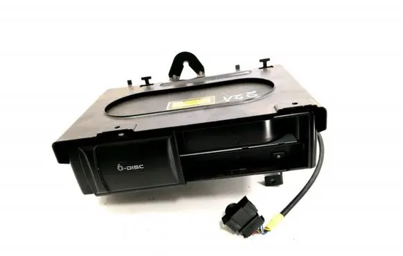 Volkswagen Touareg I CD/DVD changer 1J6035111