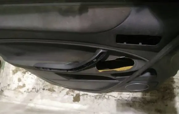 Ford Kuga I Front door card panel trim 