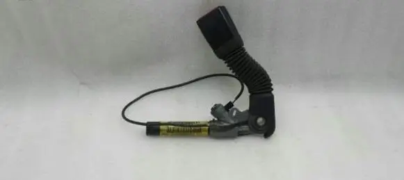 BMW Z4 E85 E86 Front seatbelt buckle 7078042