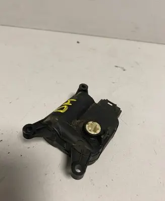Volkswagen Golf Cross Air flap motor/actuator 3C1907511