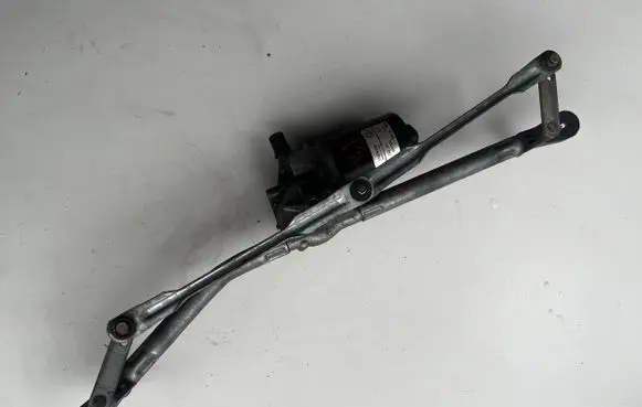 Fiat Punto (188) Front wiper linkage 
