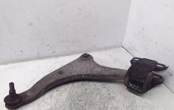 Volvo V60 Front lower control arm/wishbone 