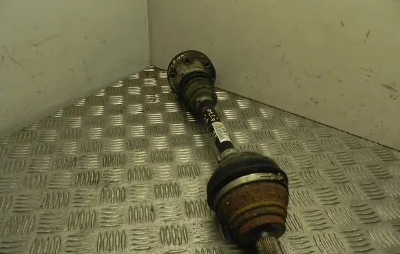 Volkswagen Up Front driveshaft 1S0407761B