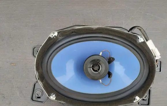 KIA Carnival Front door speaker 963504D050