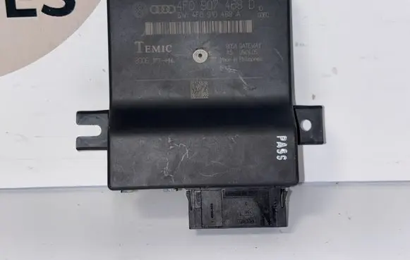 Audi A6 S6 C6 4F Gateway control module 4F0907468D 4F0910468A