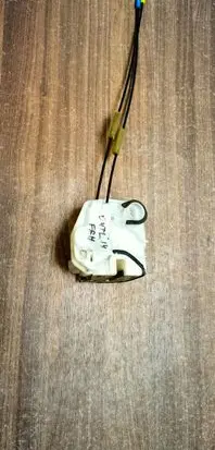 Mitsubishi Outlander Front door lock A047218