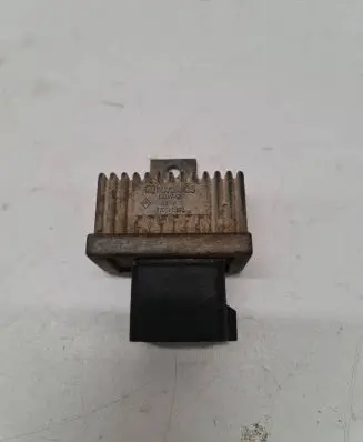 Renault Scenic II - Grand scenic II Glow plug pre-heat relay 7700115078 BED712