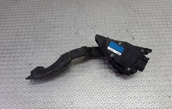 Renault Laguna II Accelerator throttle pedal 8200003392