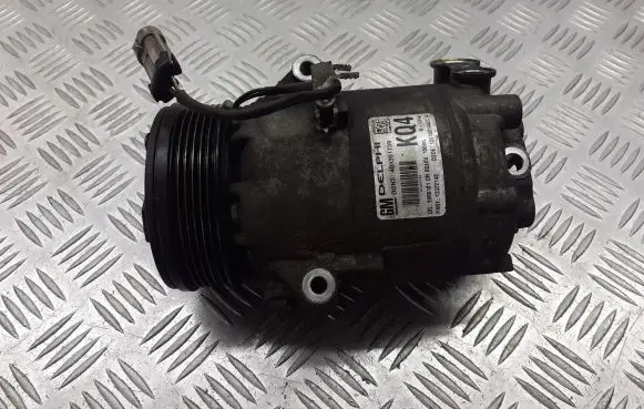 Opel Zafira B Air conditioning (A/C) compressor (pump) 13322148