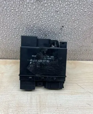 Mercedes-Benz CLS C219 Keyless (KESSY) go control unit/module 2118203785