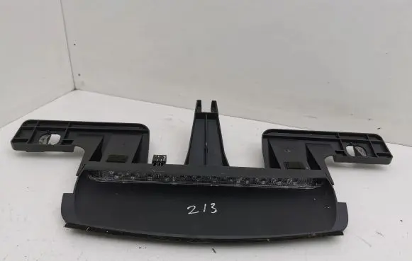 Volvo S80 Third/center stoplight 8635070