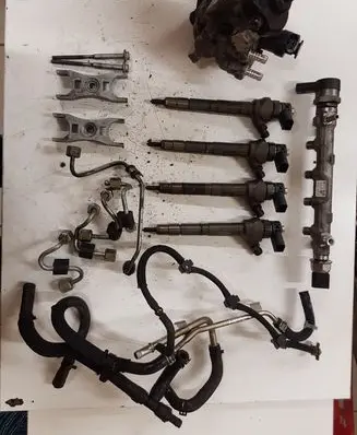 Audi A3 S3 8V Fuel injection system set 04L089B 0445110475 0445010537