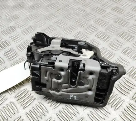 BMW X1 F48 F49 Front door lock 7281936