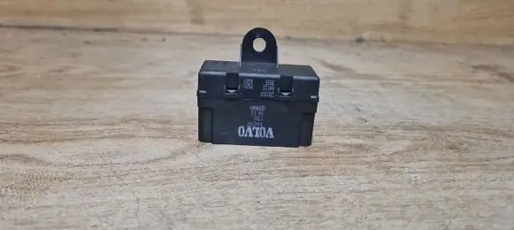 Volvo V70 Seat heating relay 9442947