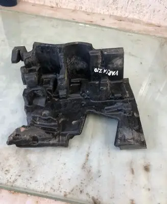 Mercedes-Benz GLC C254 Other engine bay part A2542267300