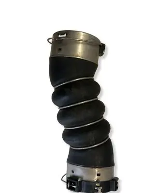 BMW 5 G30 G31 G38 Intercooler hose/pipe 8571024