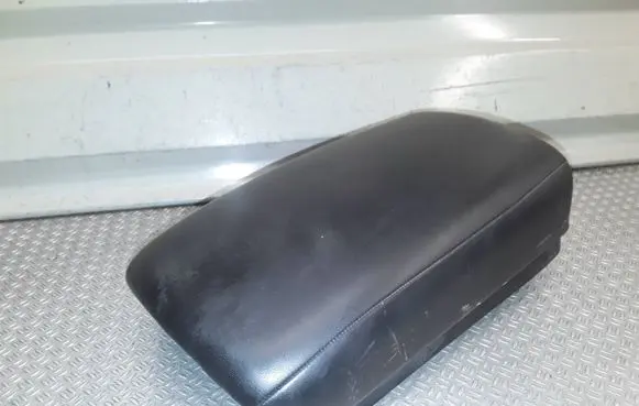 Nissan Qashqai Armrest 07B2404CB9