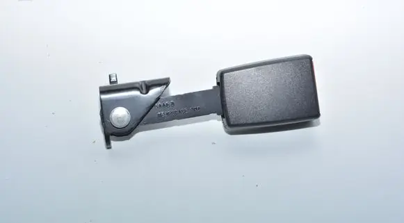 BMW i3 Rear seatbelt buckle 7347726
