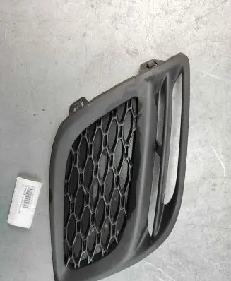 Volvo XC60 Front bumper lower grill 31290658