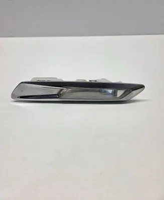 BMW 5 F10 F11 Front fender indicator light 7154168 7154170