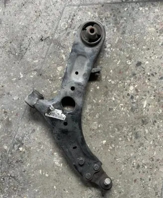 KIA Ceed Front lower control arm/wishbone 54500A2700