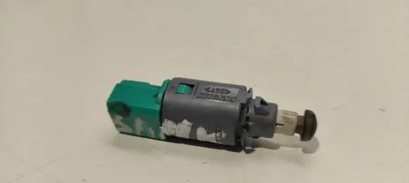 Clutch pedal sensor