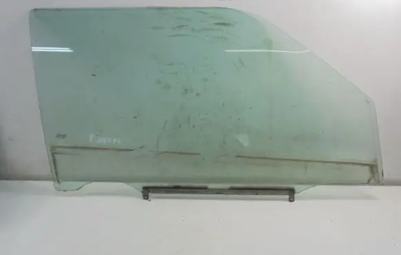 Suzuki Swift I Front door window glass four-door 43R-00351