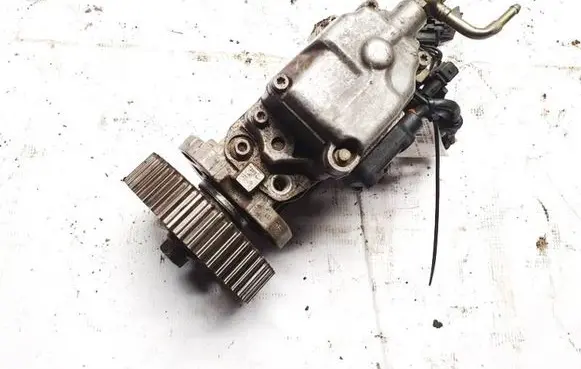 Volkswagen PASSAT B5 Fuel injection high pressure pump 0460404969