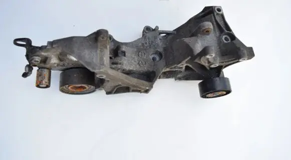 Audi A4 S4 B8 8K Generator/alternator bracket 03L903143R